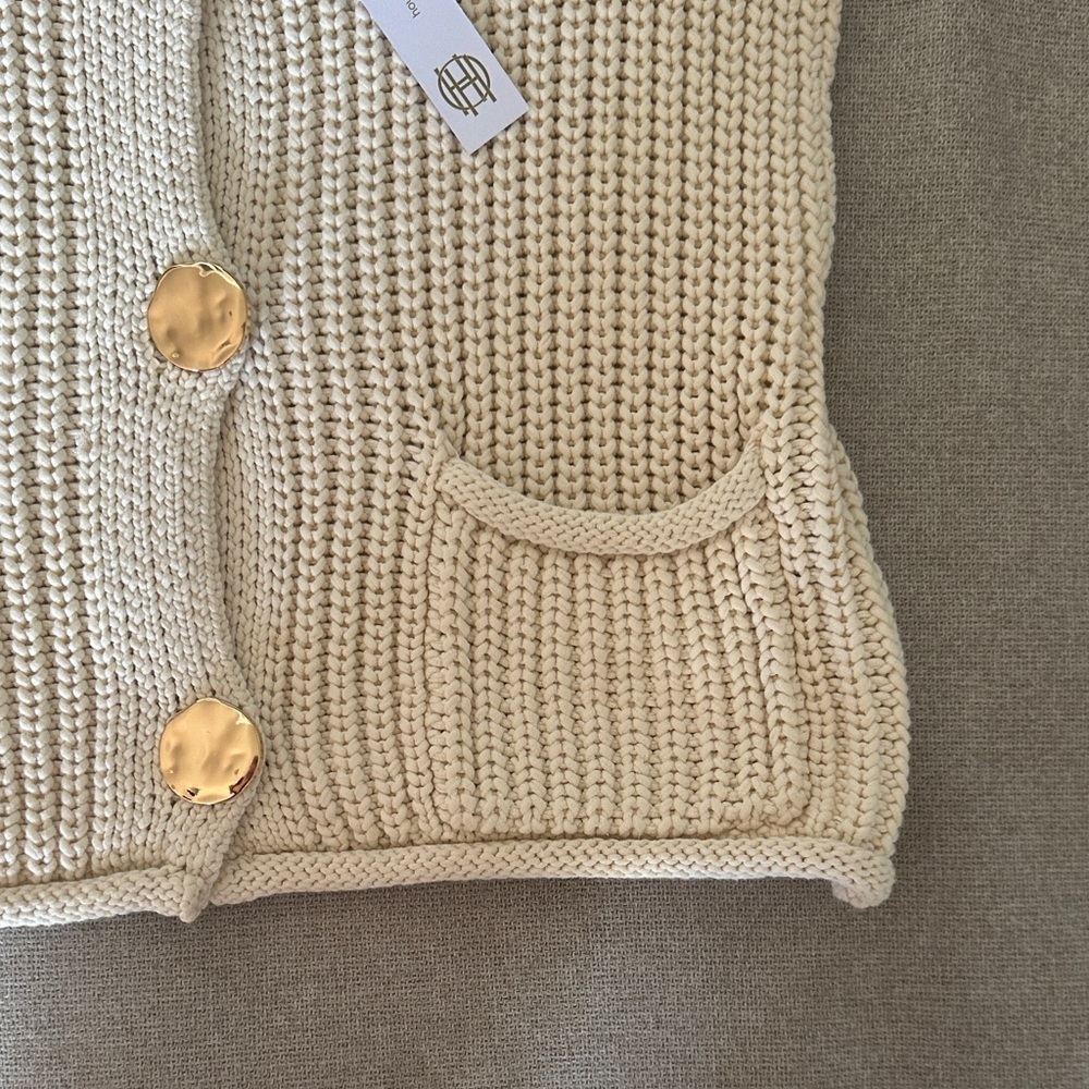 House of Harlow 1960 Cream Knit Cardigan Vest - Picture 4 of 7
